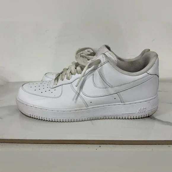 Nike Air Force 1 07 'Triple White US Size 8 CW2288-111 White/White/White - Picture 3 of 7